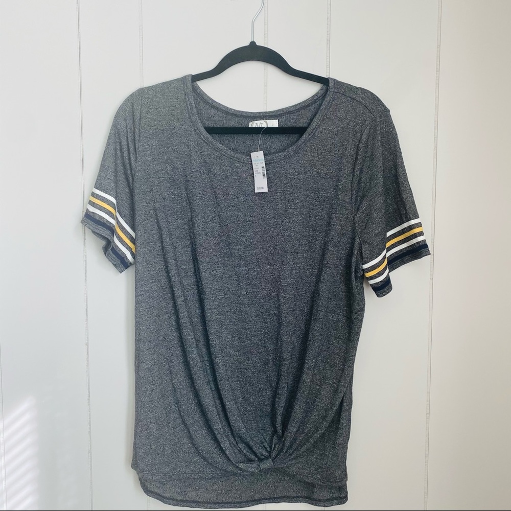 Gray Plus size Maurices Top NWT